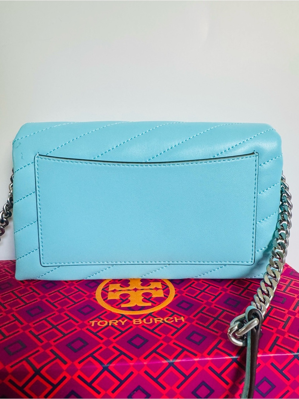 Tory Burch Kira Chevron Leather WOC Chain Wallet WOC Celeste Turquoise Aqua Blue - Picture 2 of 10